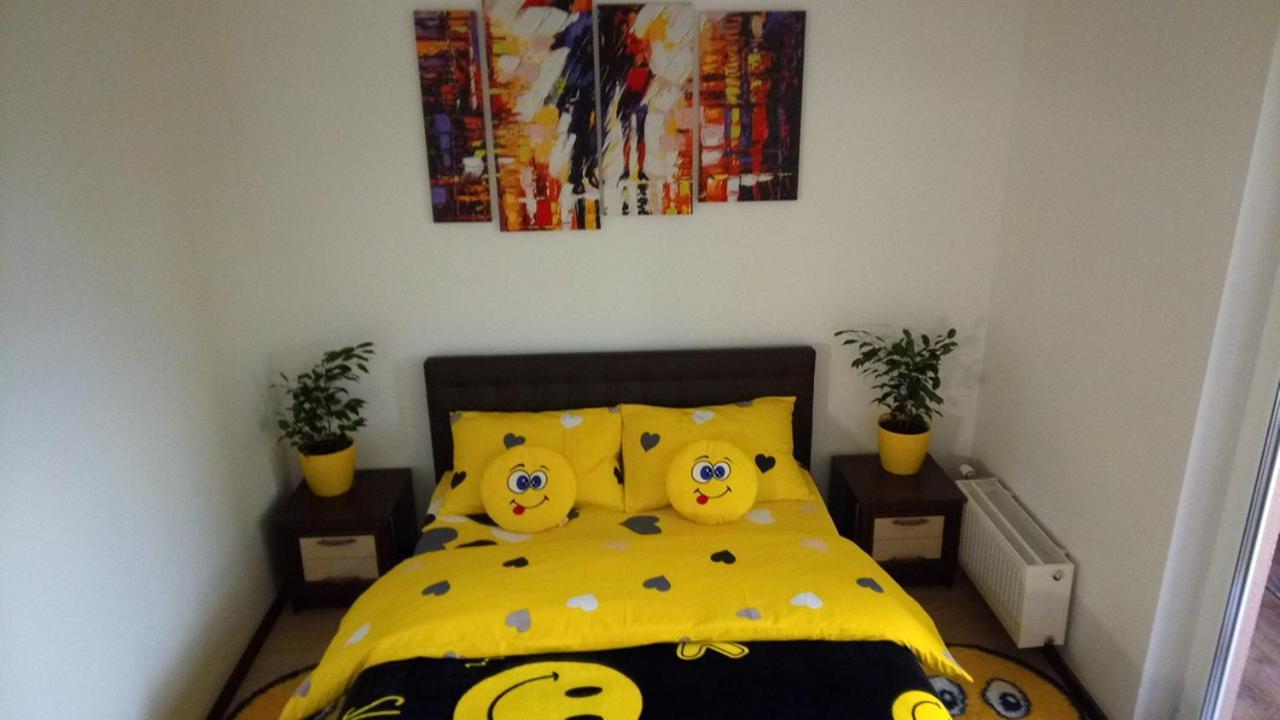 Positive Smile Studio Apartment In The Colorful Comfort Town Residental Complex. Kt-06. 키예프 외부 사진