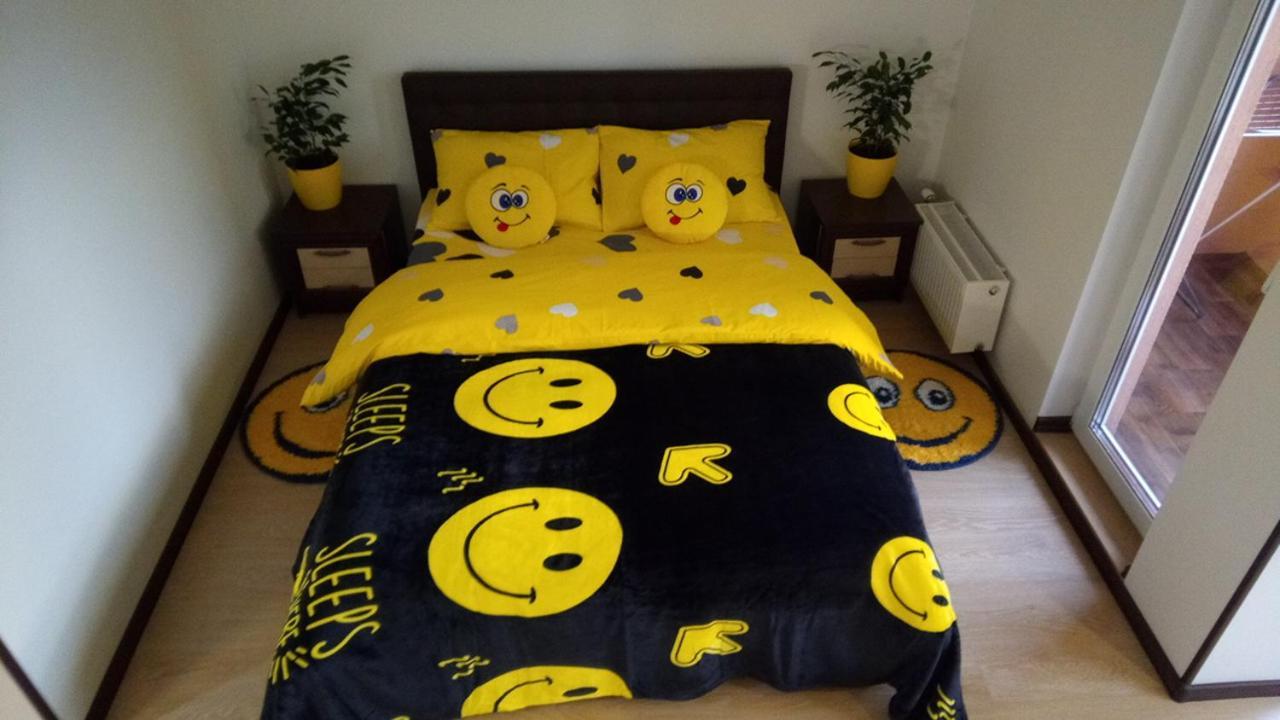 Positive Smile Studio Apartment In The Colorful Comfort Town Residental Complex. Kt-06. 키예프 외부 사진