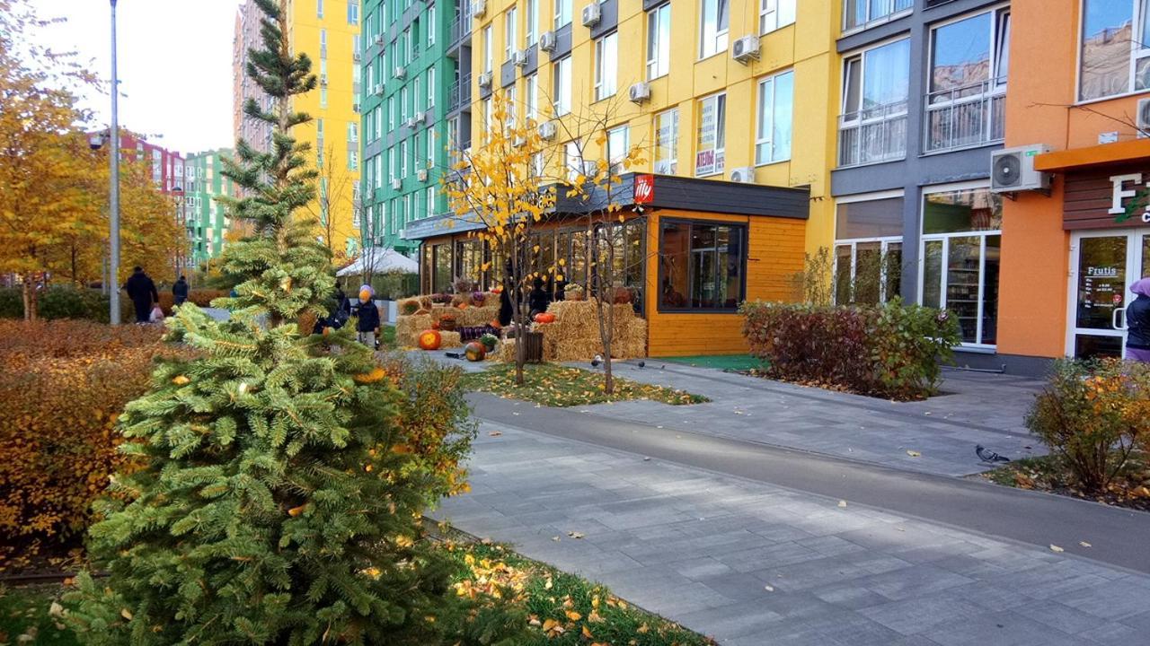 Positive Smile Studio Apartment In The Colorful Comfort Town Residental Complex. Kt-06. 키예프 외부 사진